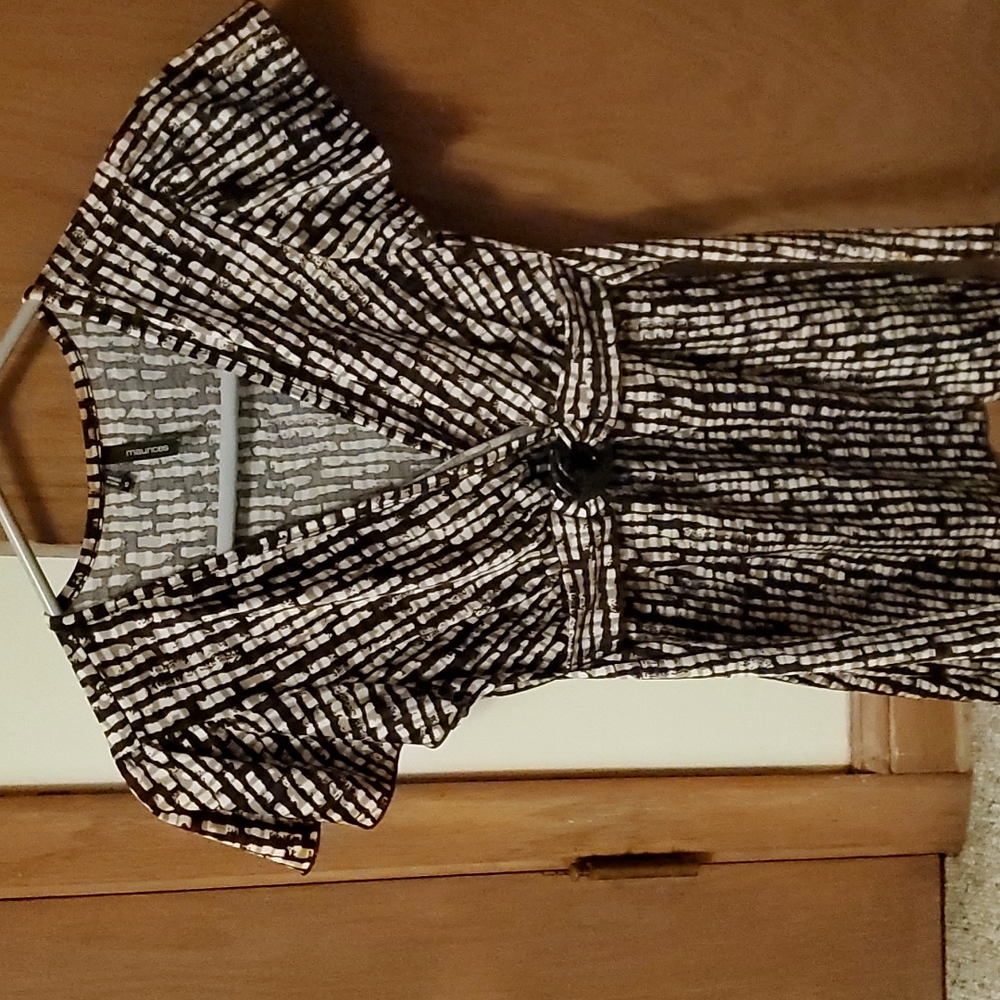 Maurices size S, brown, tan and black.